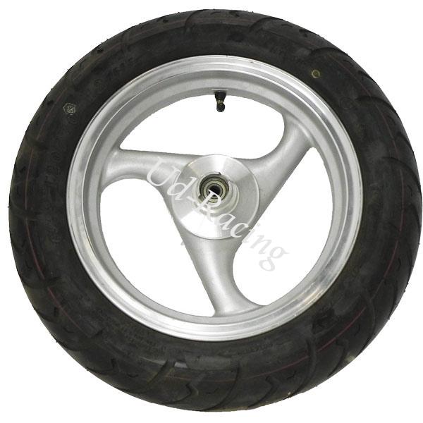 Rad vorn komplett für chinesischen Skooter (Silber - typ 3), Chinesische Motorroller Teile Rad vorn komplett für chinesischen Skooter (Silber - typ 3), Chinesische Motorroller Teile